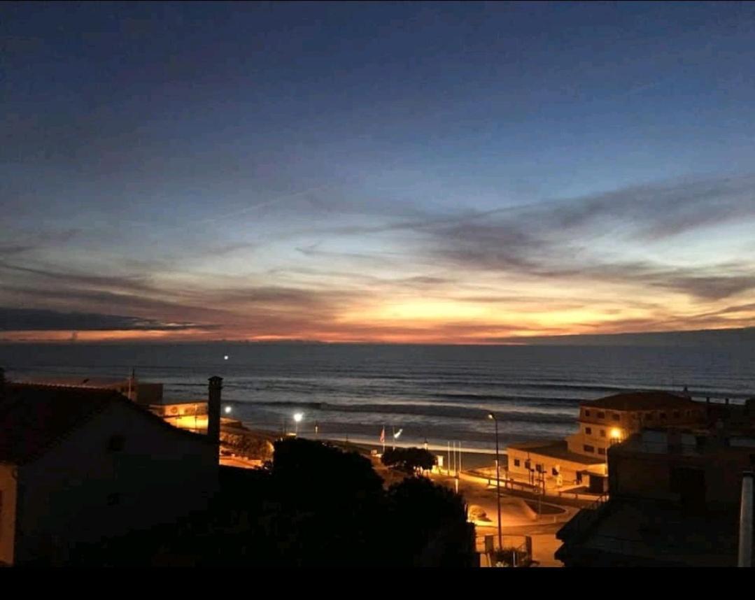 T1 Praia Areia Branca Lourinha  Exterior photo