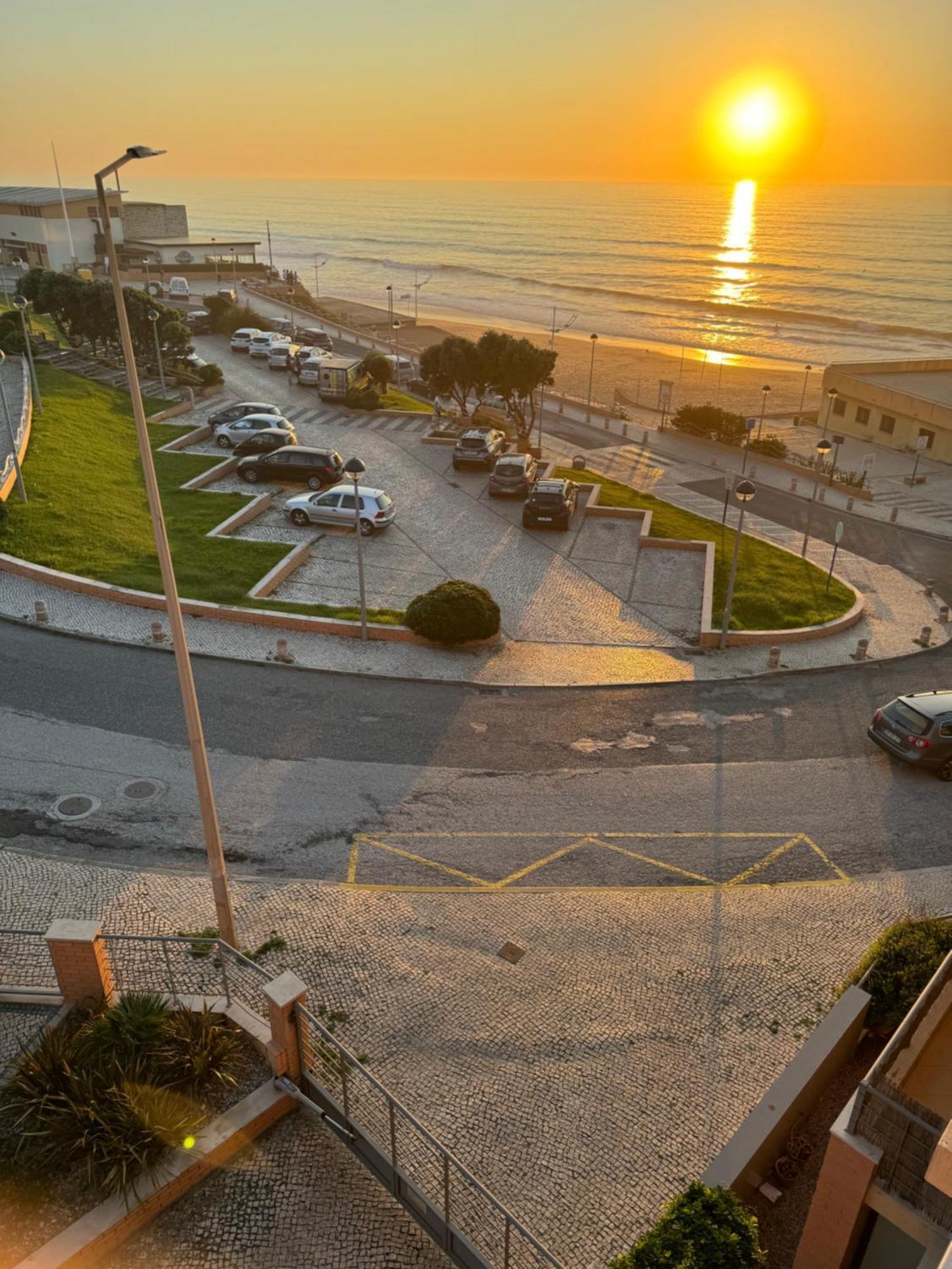 T1 Praia Areia Branca Lourinha  Exterior photo