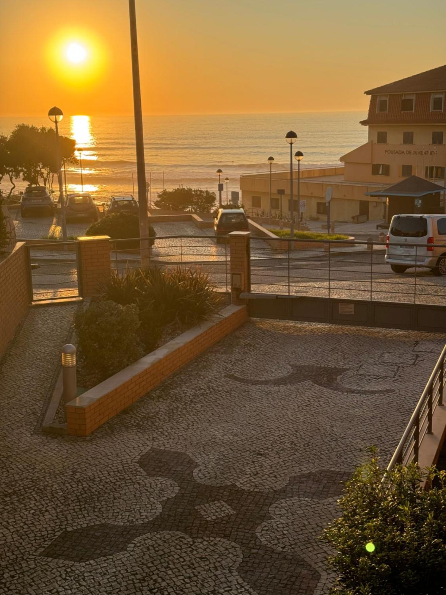 T1 Praia Areia Branca Lourinha  Exterior photo
